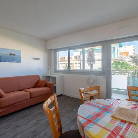 Calme Proche Avec Parking Securise Et Balcon - - Fr-1-319-547 * Arcachon
