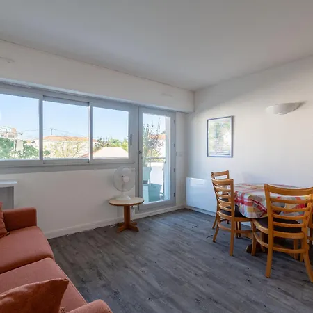 Calme Proche Avec Parking Securise Et Balcon - - Fr-1-319-547 Lejlighed Arcachon