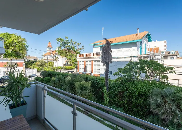 Appartamento Calme Proche Avec Parking Sécurisé Et Balcon - - Fr-1-319-547 *