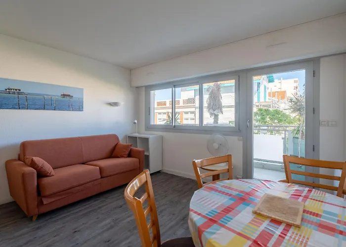 Apartment Calme Proche Avec Parking Securise Et Balcon - - Fr-1-319-547 *