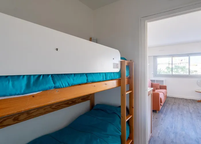 Apartment Calme Proche Avec Parking Securise Et Balcon - - Fr-1-319-547
